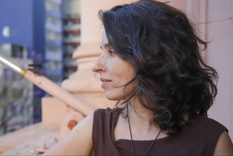 Sesc Bento Gonçalves recebe a escritora Júlia Dantas